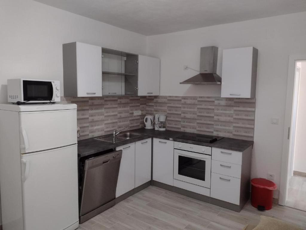 Gordana Apartmani Ljubac  Ngoại thất bức ảnh